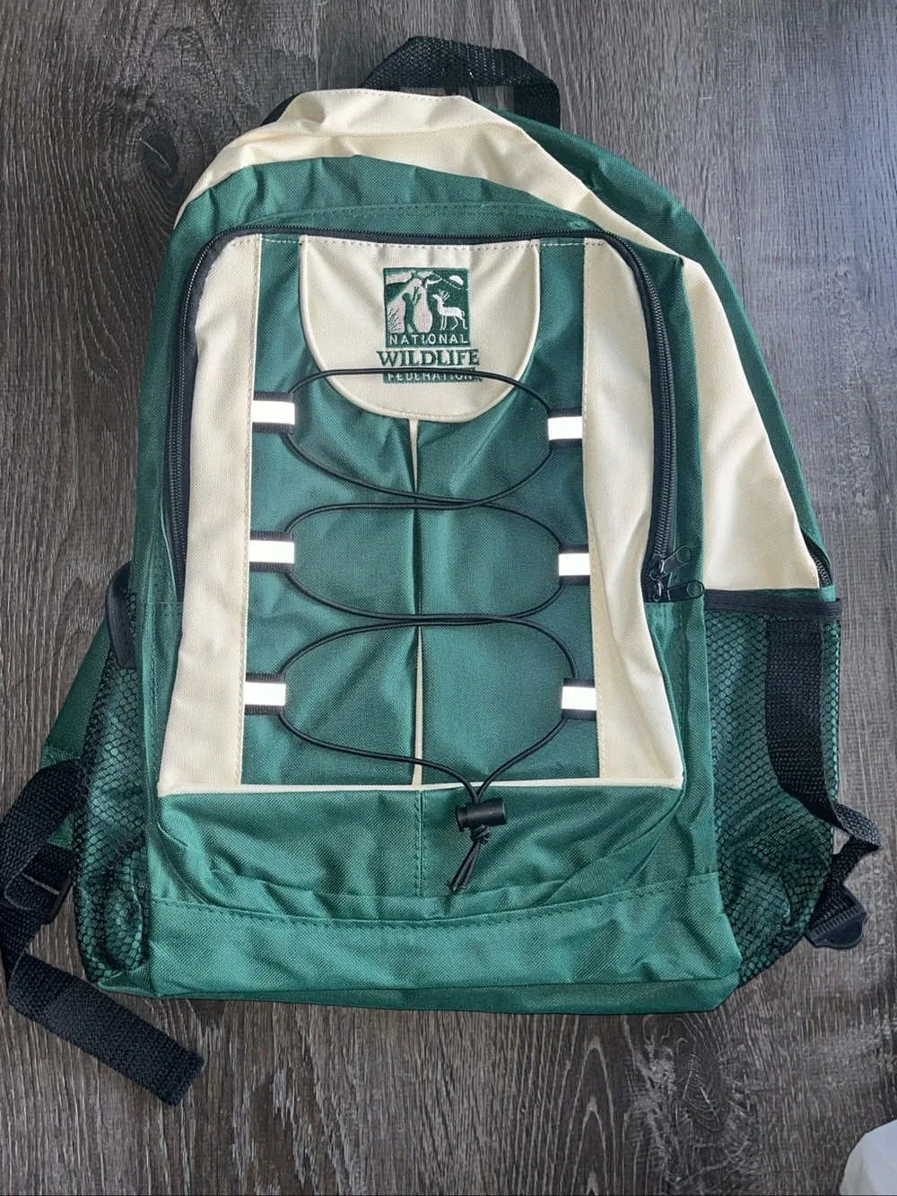 National Wildlife FederationGreen and Cream vintage 90’s NWOT